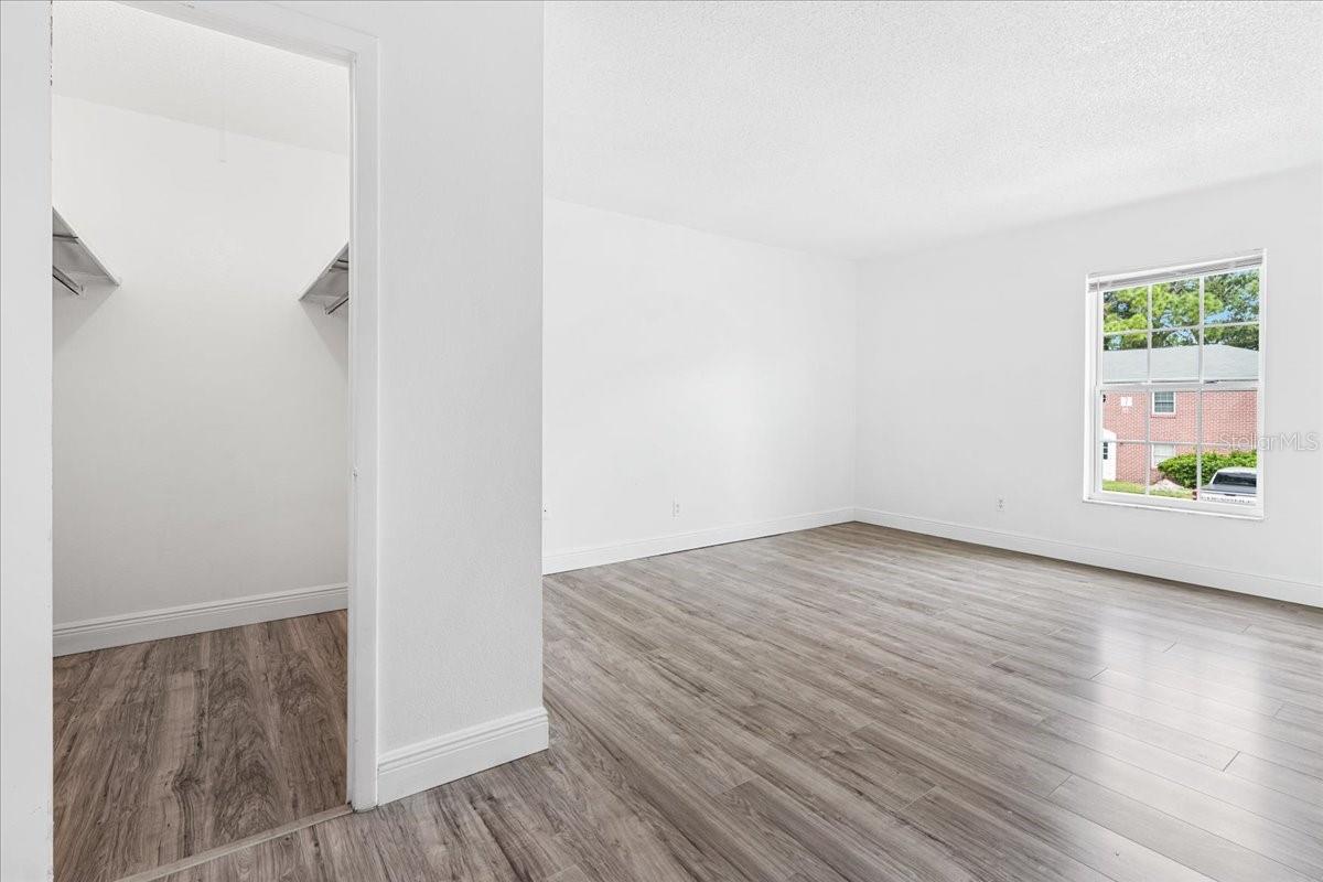 JAMESTOWN CONDO - Residential