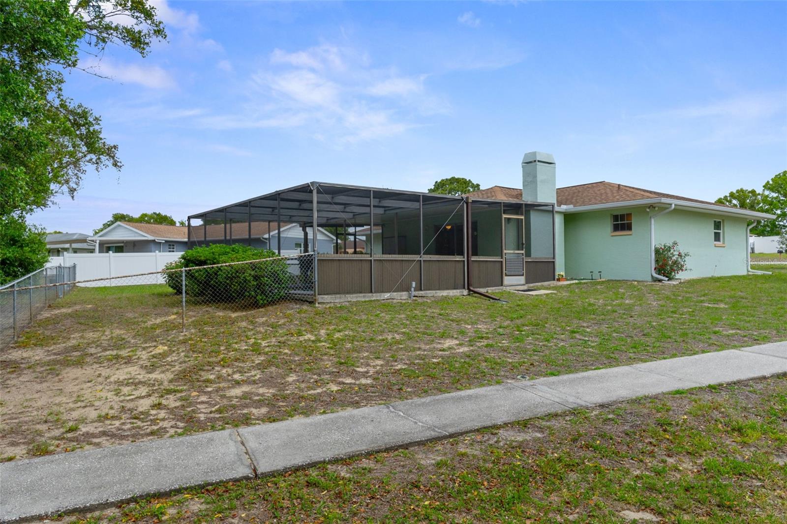 SPRING HILL - Residential