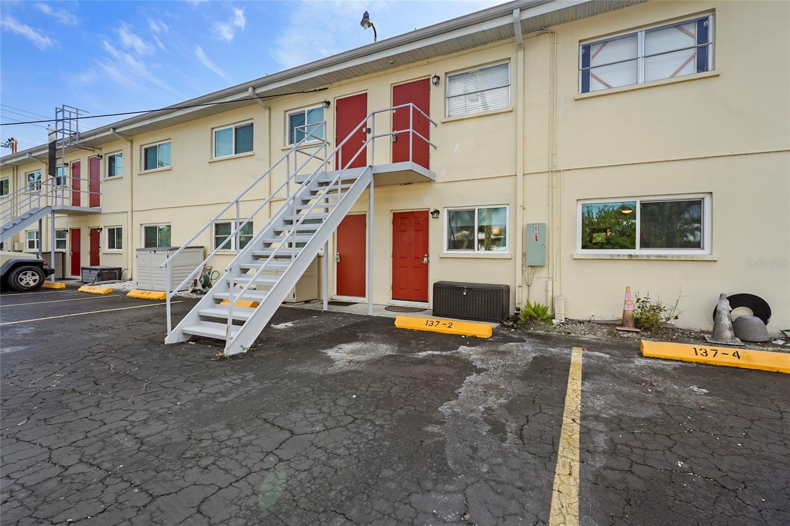 VILLA NAVARRA - Residential Lease