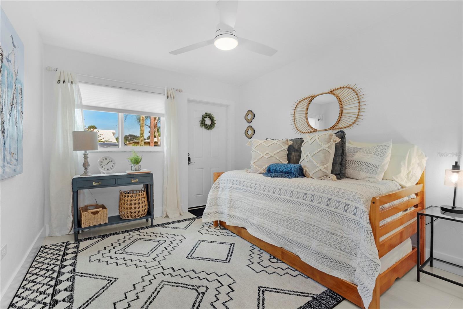 VILLA NAVARRA - Residential Lease