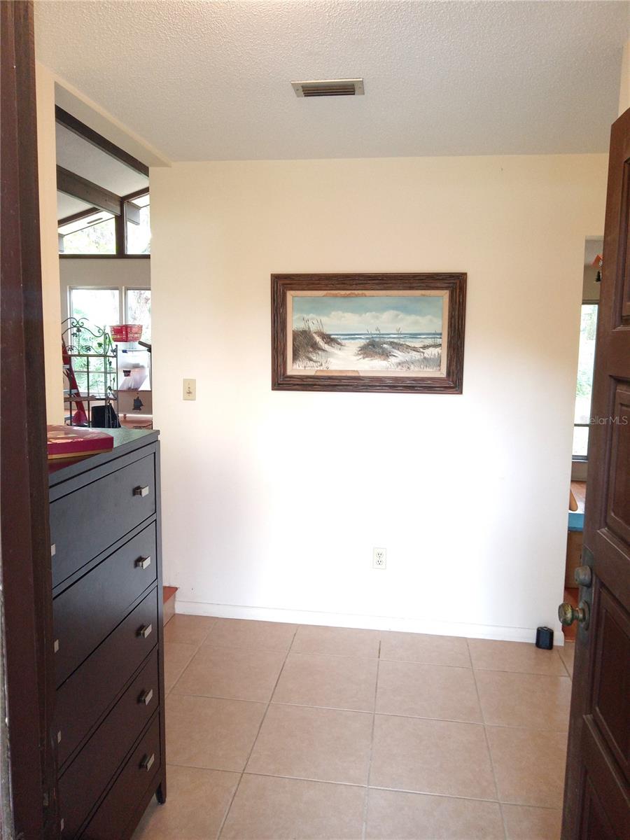 8136 NW 5TH COURT
