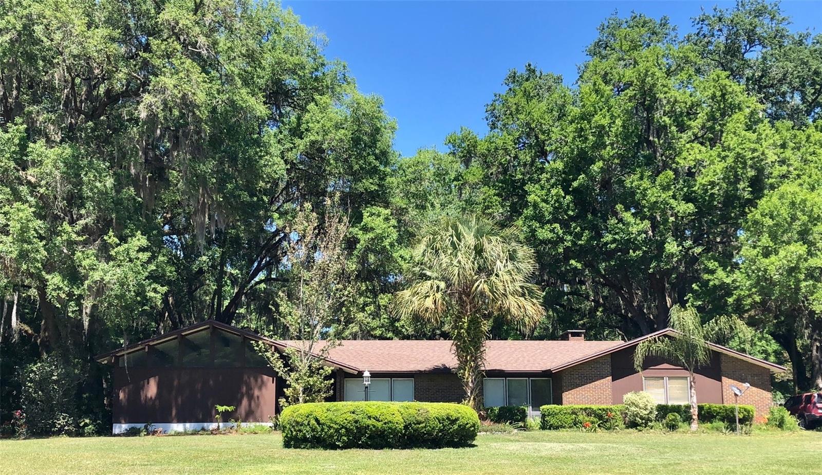 8136 NW 5TH COURT