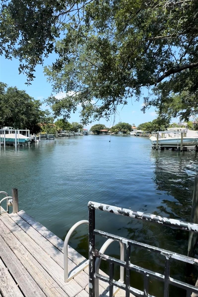 DAVIS ISLANDS PB10 PG52 TO 57 - Residential