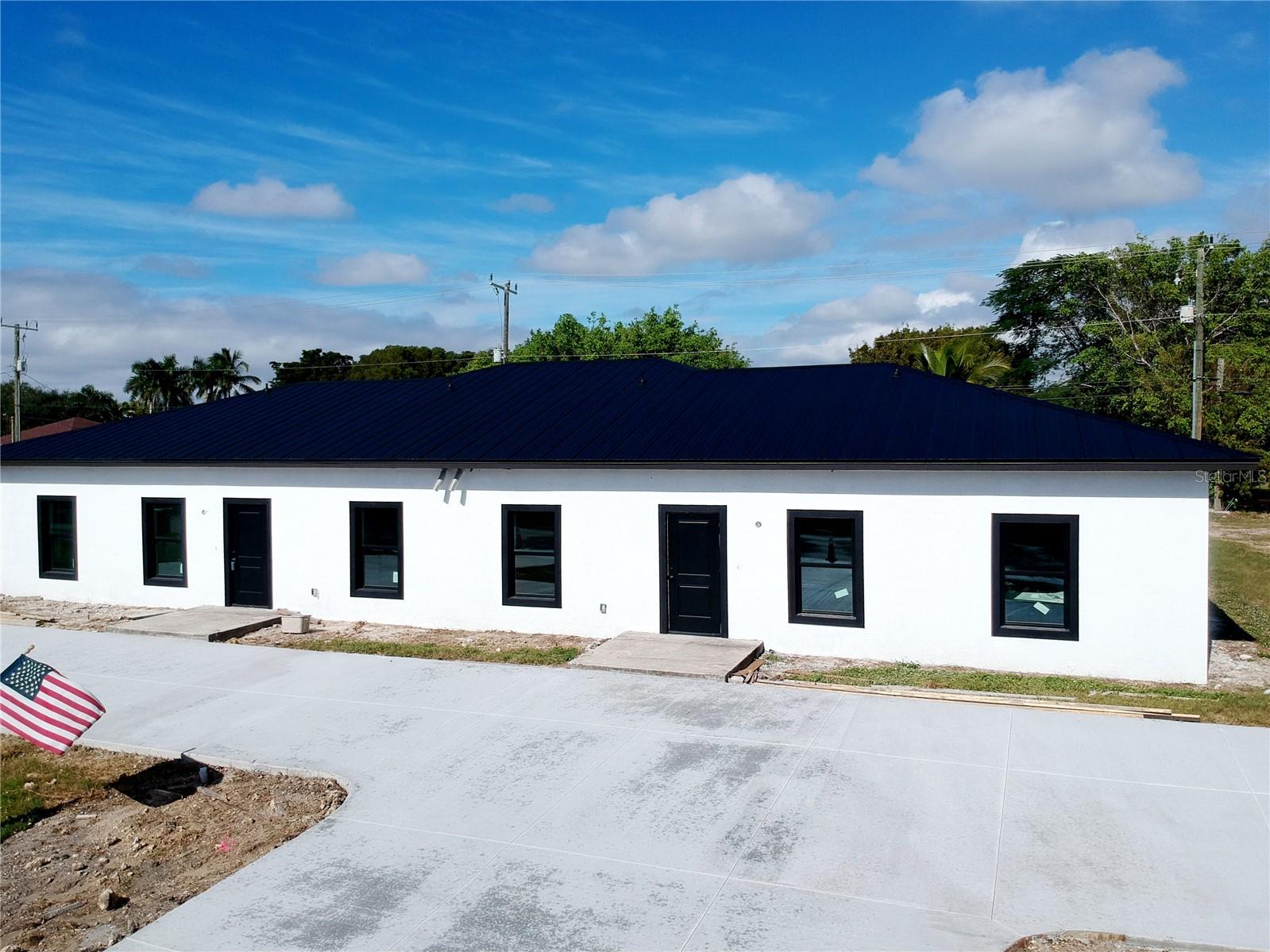 5255 CORONADO PARKWAY