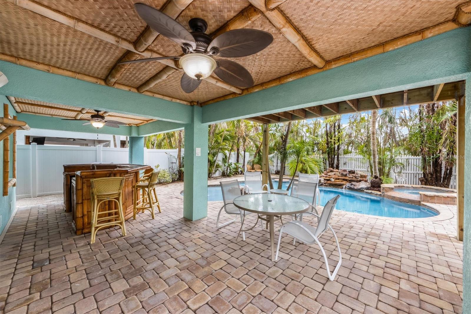 ANNA MARIA PARADISE - Residential