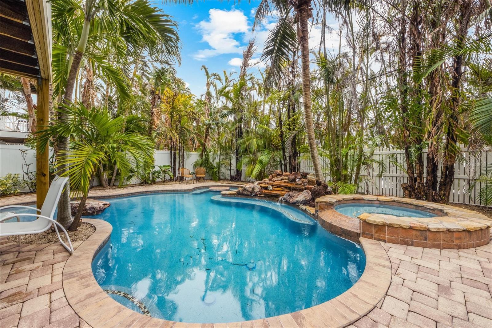 ANNA MARIA PARADISE - Residential