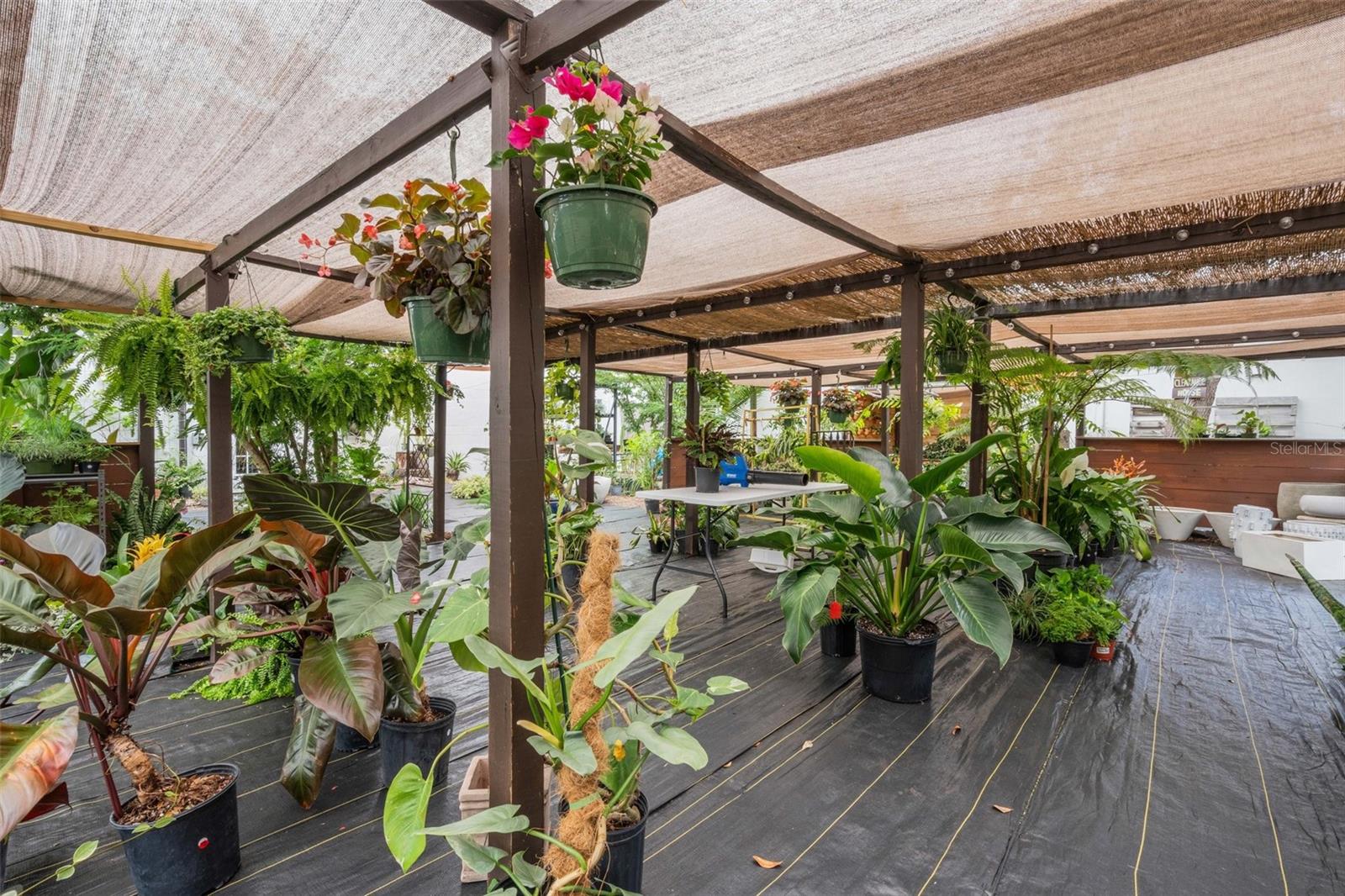 CLEVELAND HEIGHTS - Commercial Sale