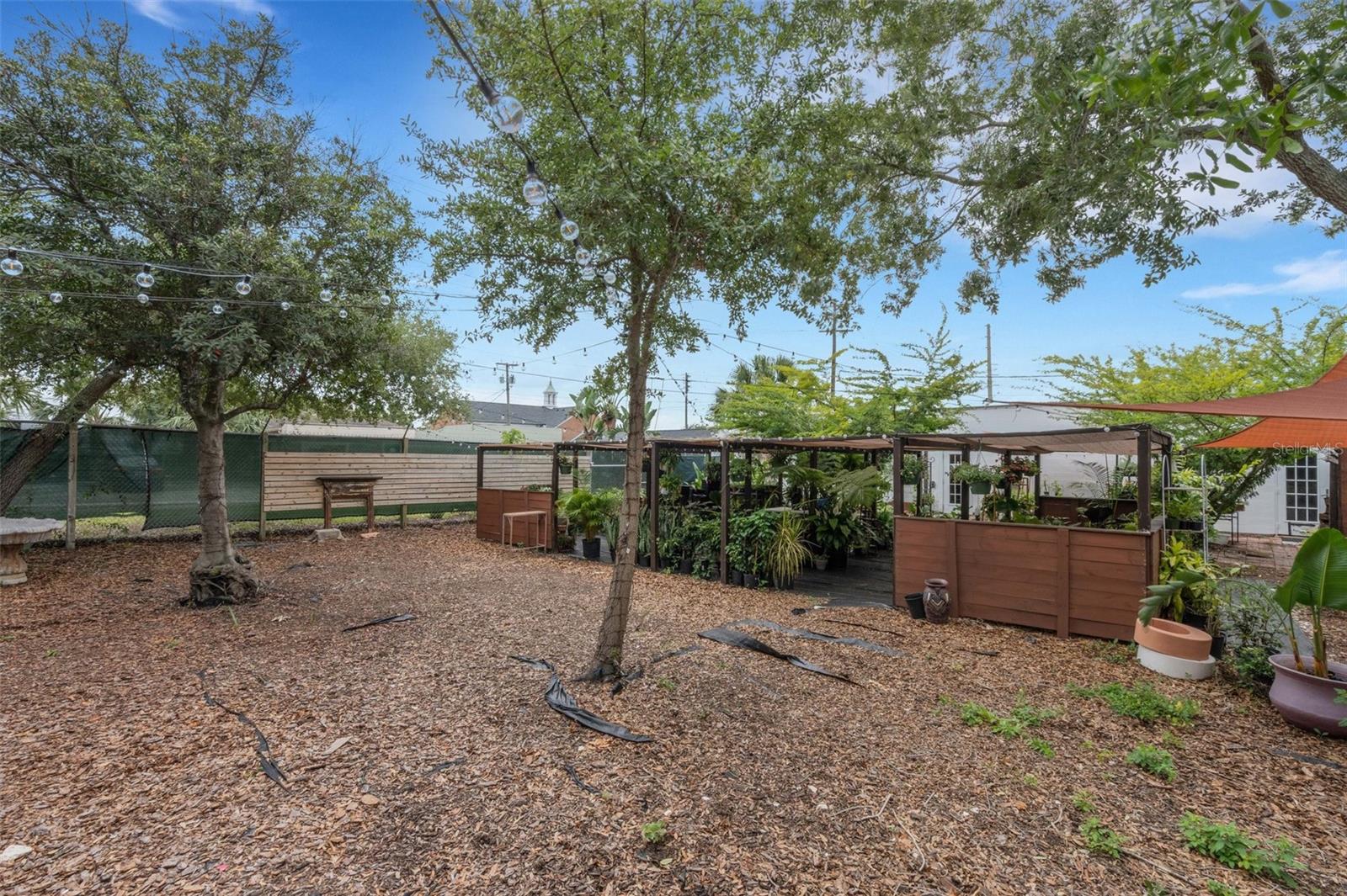 CLEVELAND HEIGHTS - Commercial Sale