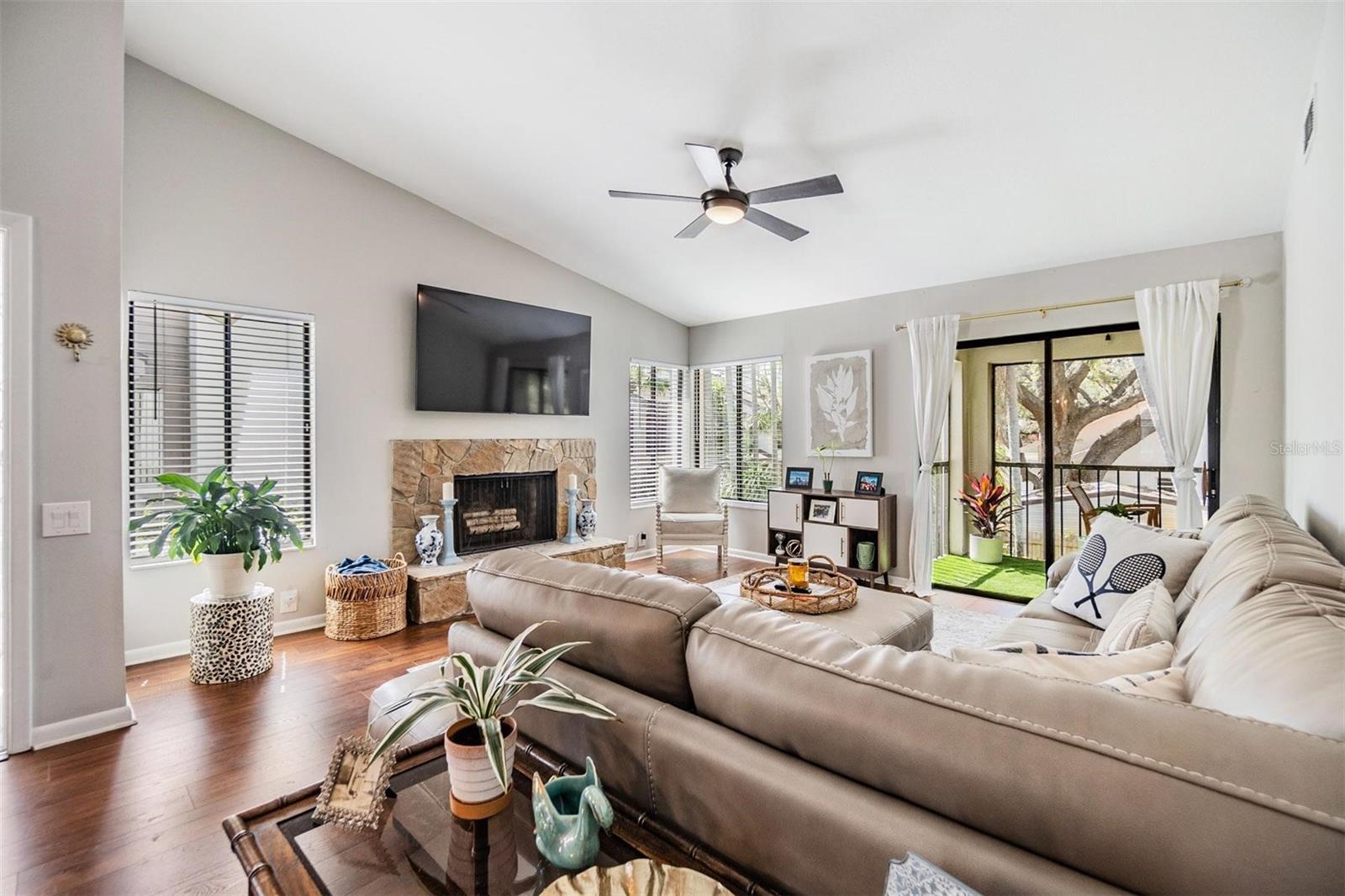 1837 LAKE CYPRESS DRIVE 504