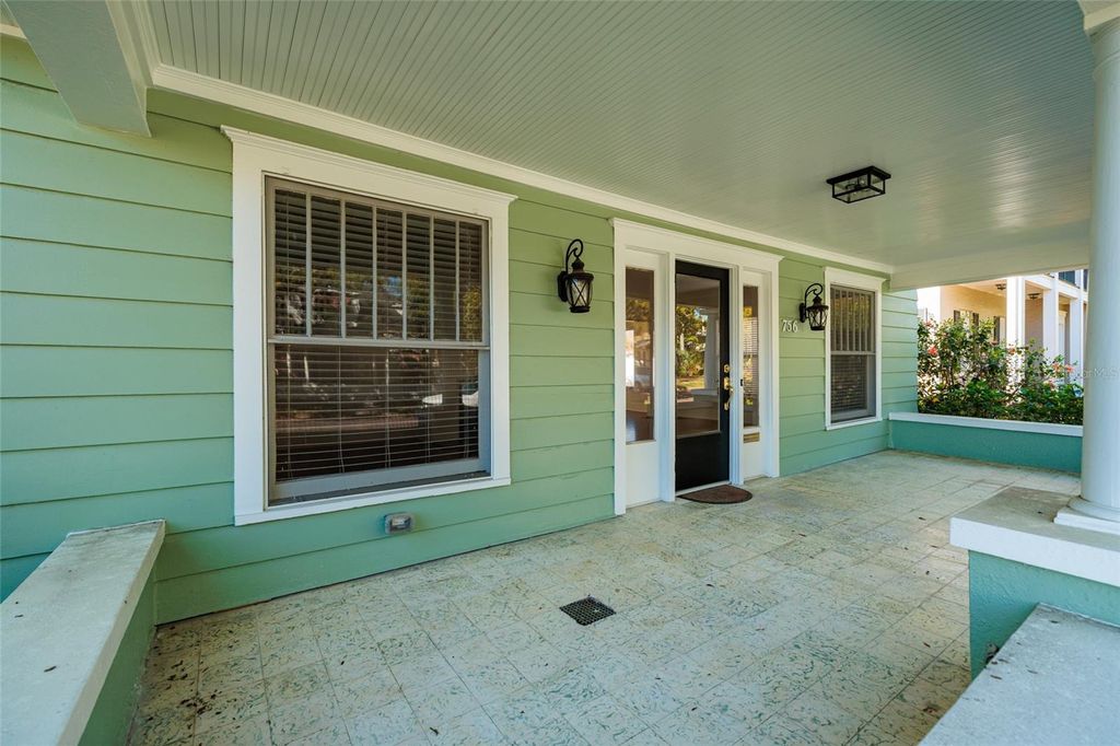 Photo of 756 17th Avenue NE, St Petersburg, FL 33704 (MLS # TB8488504)