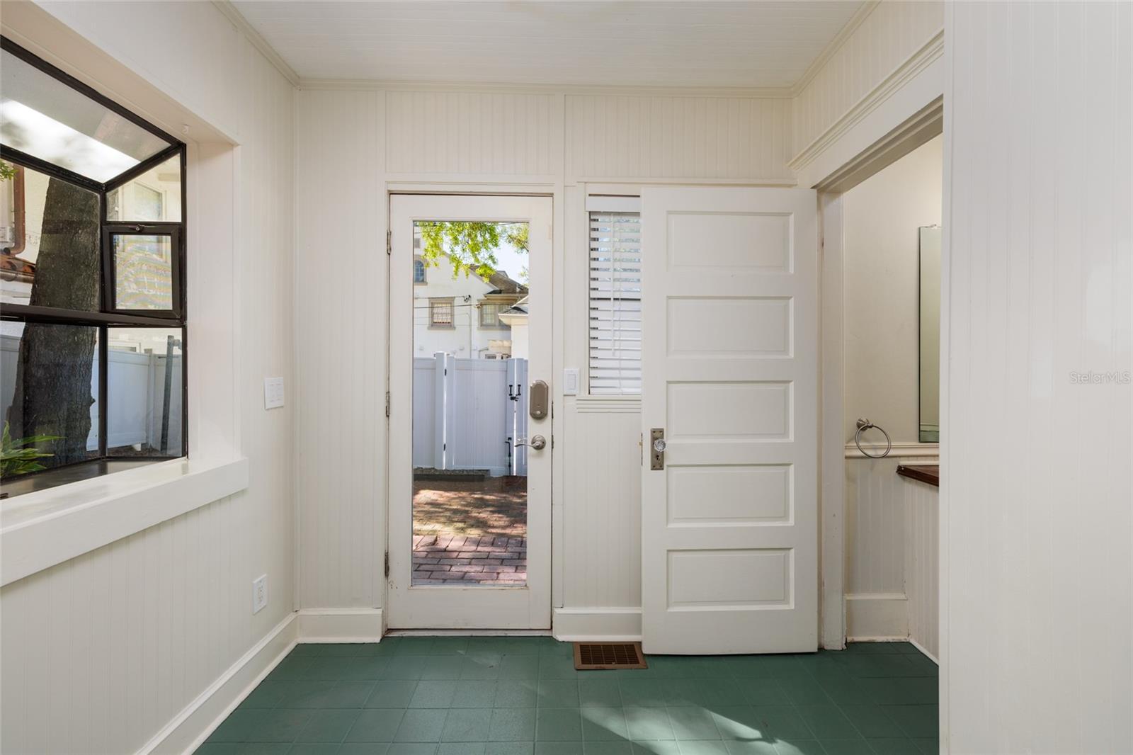 SNELL & HAMLETTS NORTH SHORE ADD - Residential