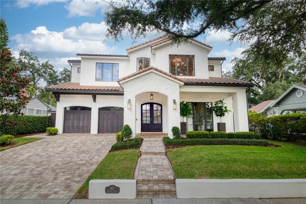 Photo of 607 Stetson Street, Orlando, FL 32804 (MLS # O6351110)