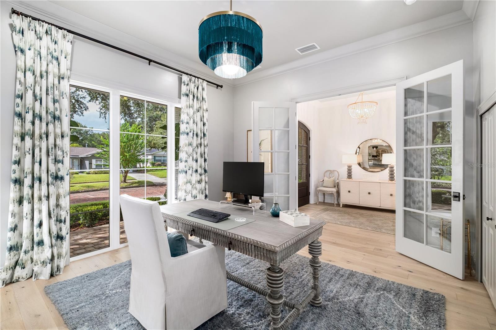 COLLEGE PARK - Residential