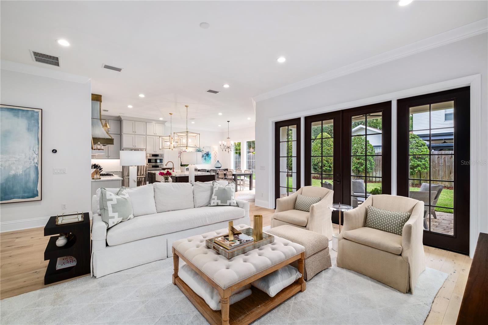 COLLEGE PARK - Residential