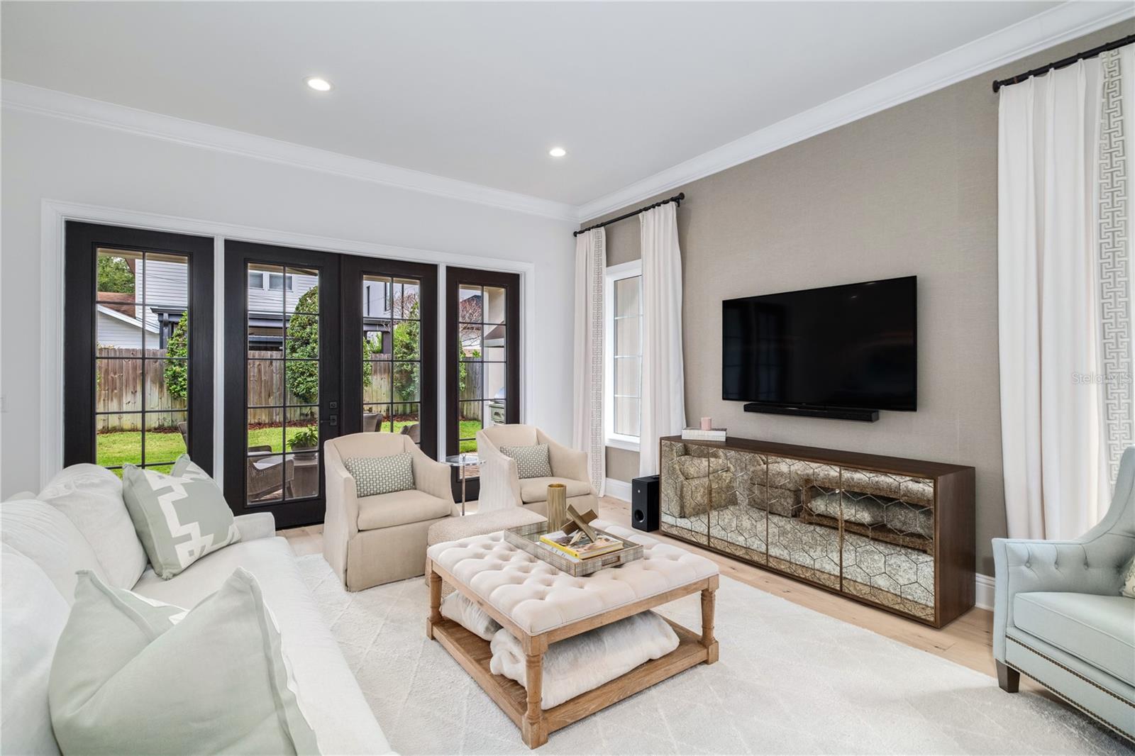 COLLEGE PARK - Residential