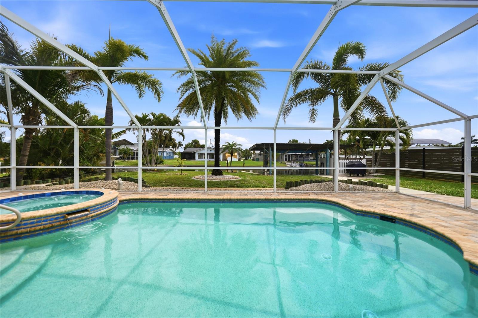 1433 LEMON BAY DRIVE