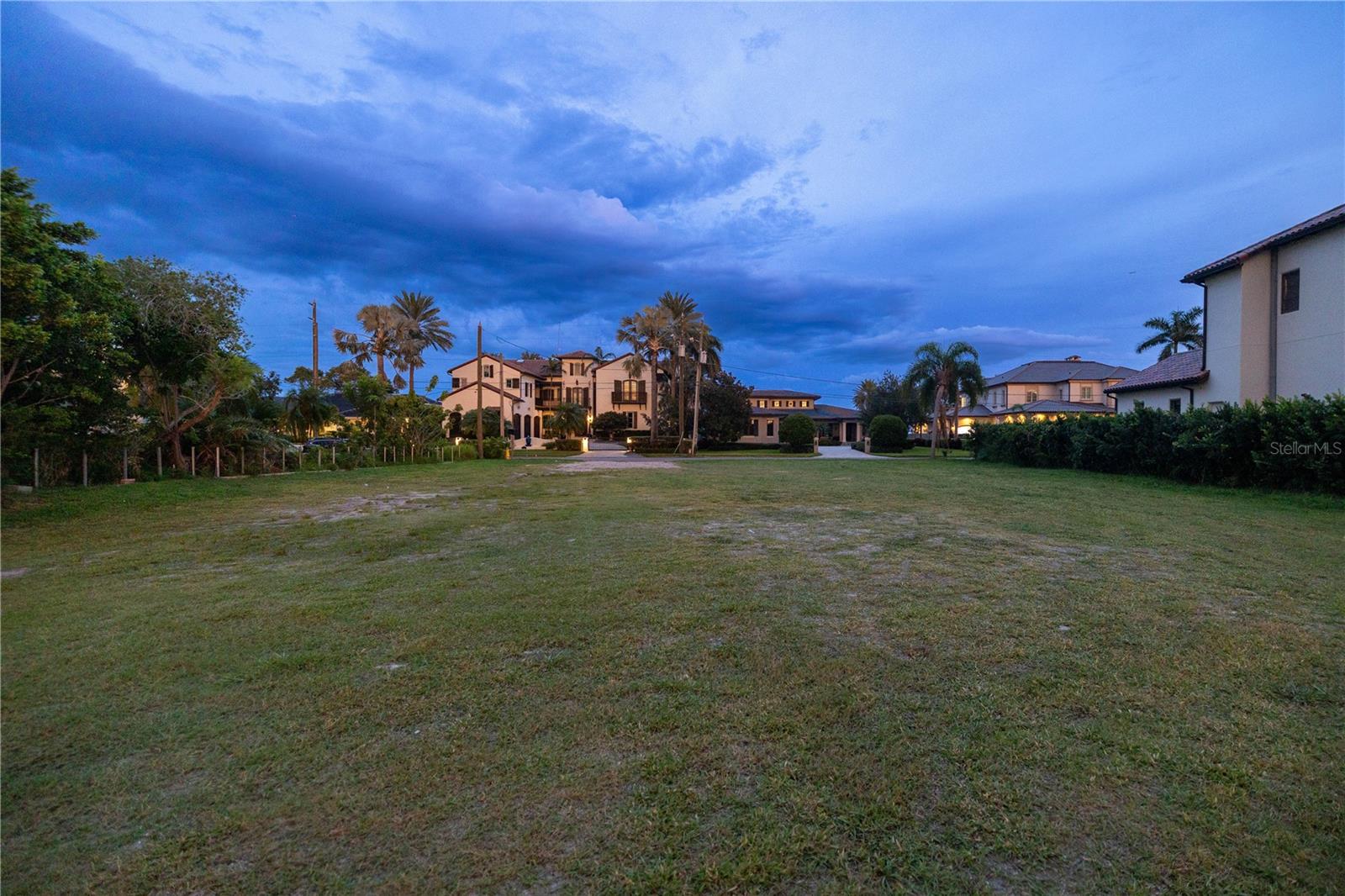 SNELL ISLE BRIGHTWATERS UNIT C BLK 1 - Residential