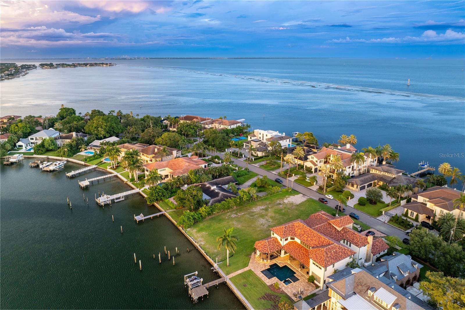 SNELL ISLE BRIGHTWATERS UNIT C BLK 1 - Residential