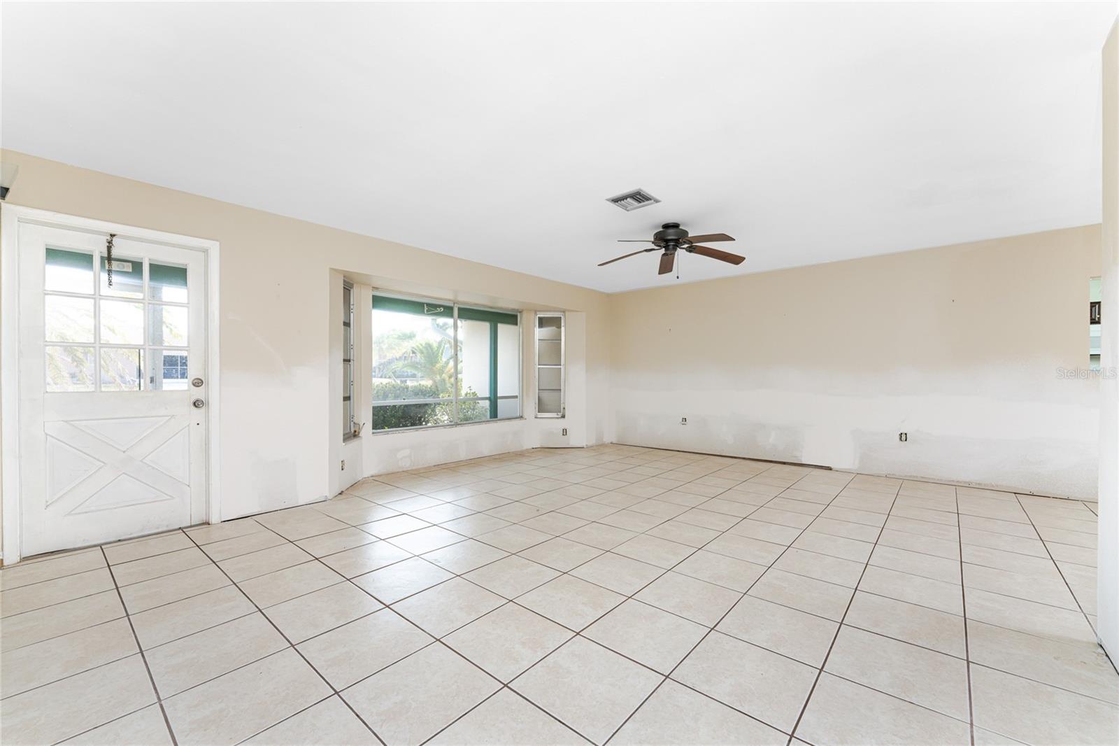 239 ANNAPOLIS LANE, ROTONDA WEST, FL, 33947 2 239 ANNAPOLIS LANE