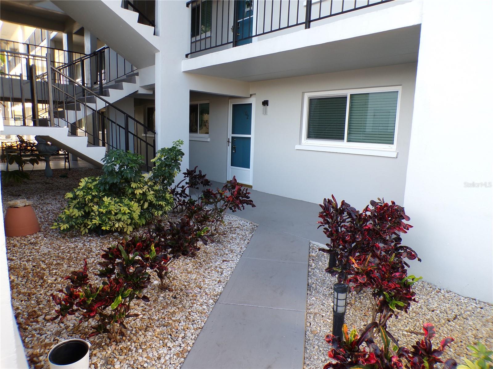 649 TAMIAMI TRAIL S 102