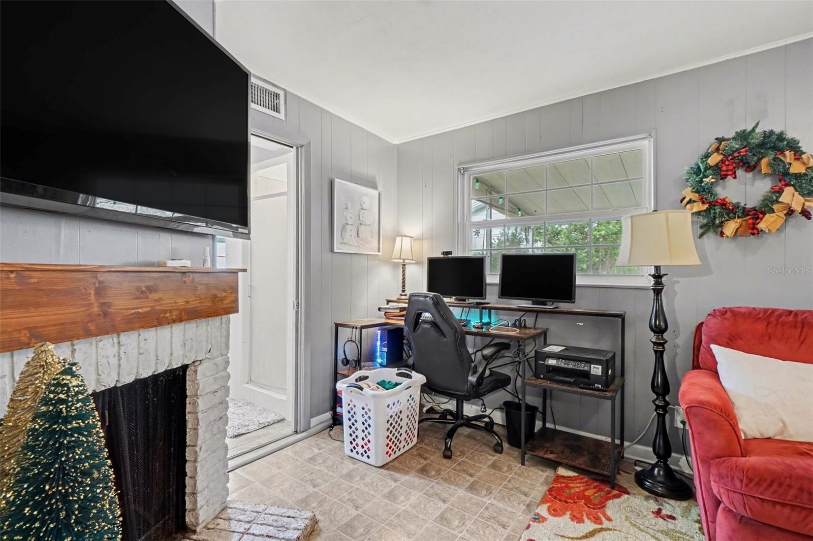 LAKE RIDGE PARK - Residential