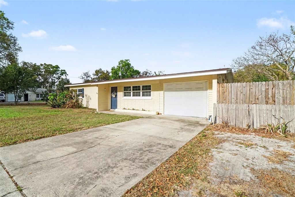Photo of 2300 Lake Road, Fern Park, FL 32730 (MLS # O6392956)