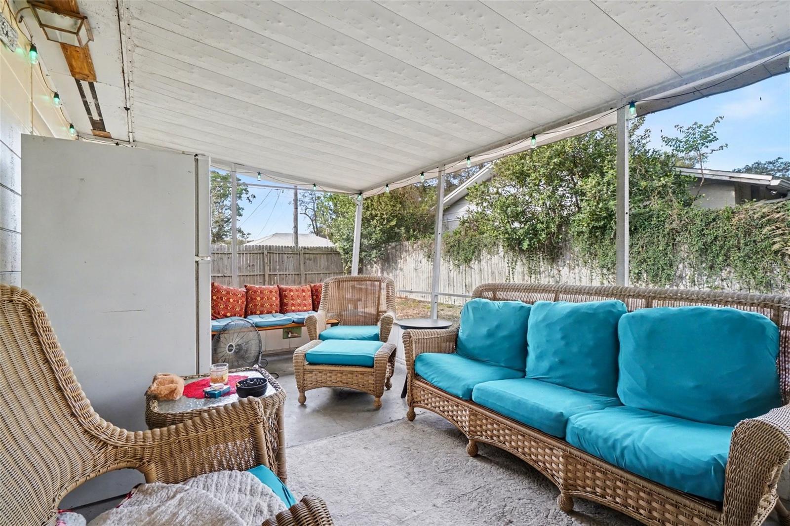 LAKE RIDGE PARK - Residential