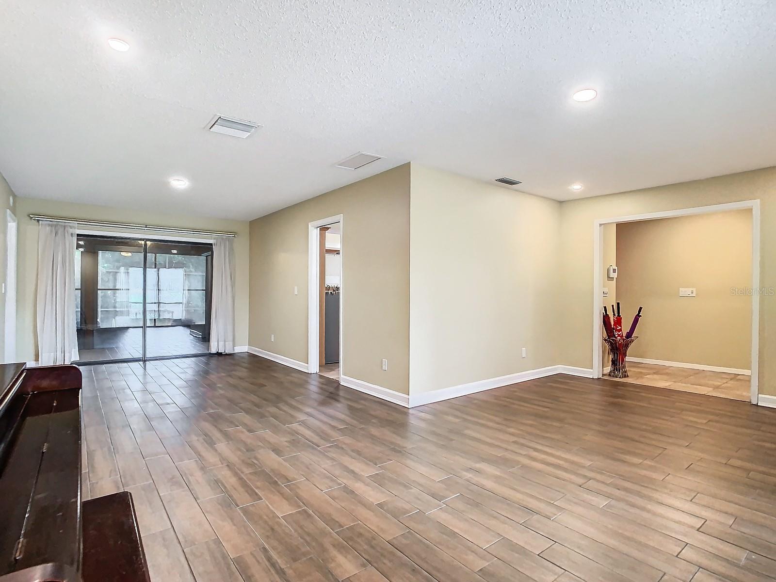 1469 GRACE LAKE CIRCLE