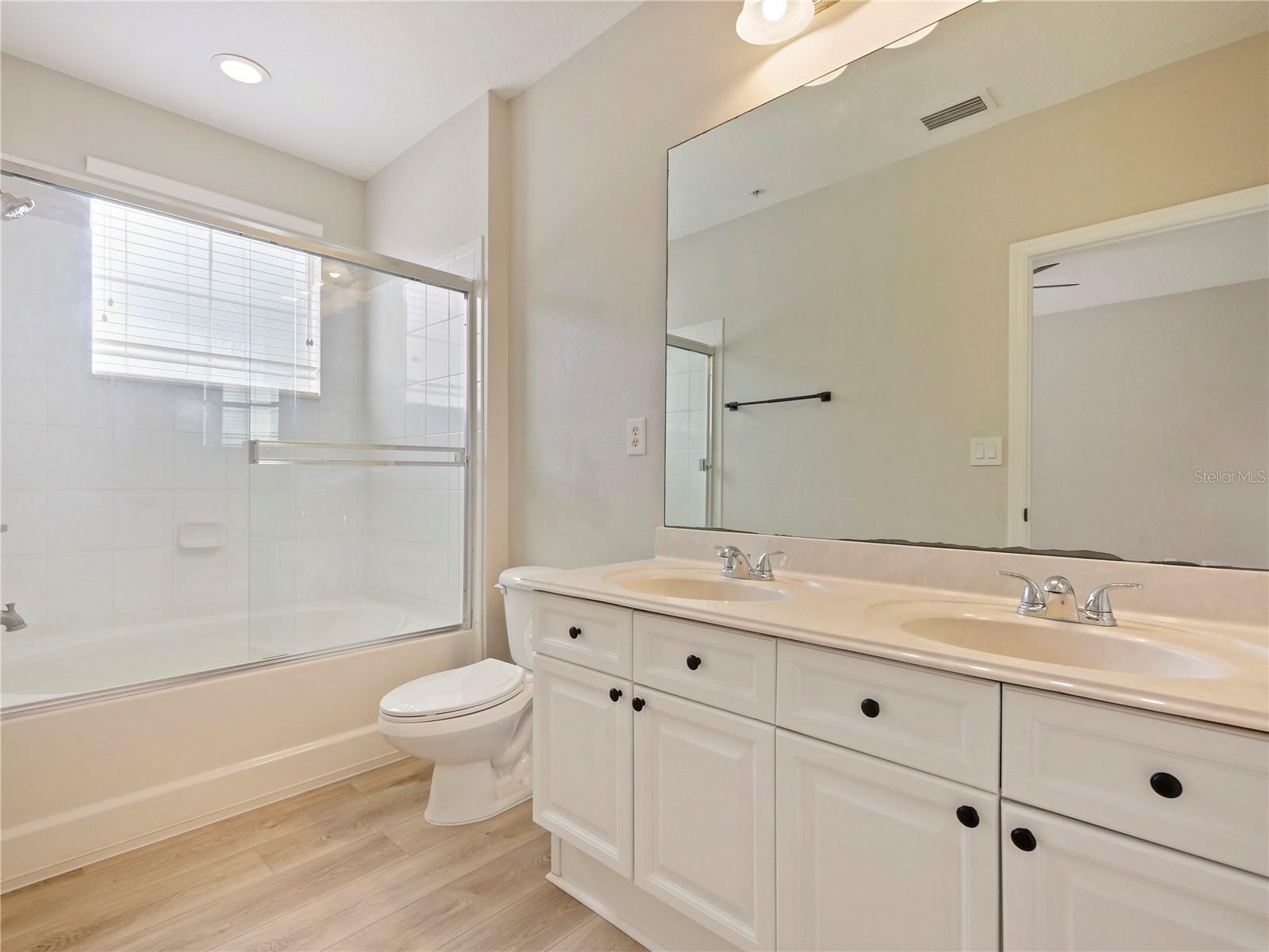 LAKESIDE/LKS/WINDERMERE PH 9 - Residential