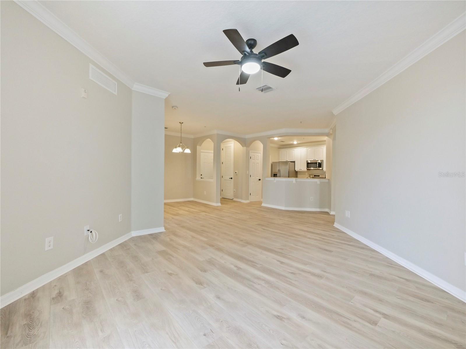 LAKESIDE/LKS/WINDERMERE PH 9 - Residential