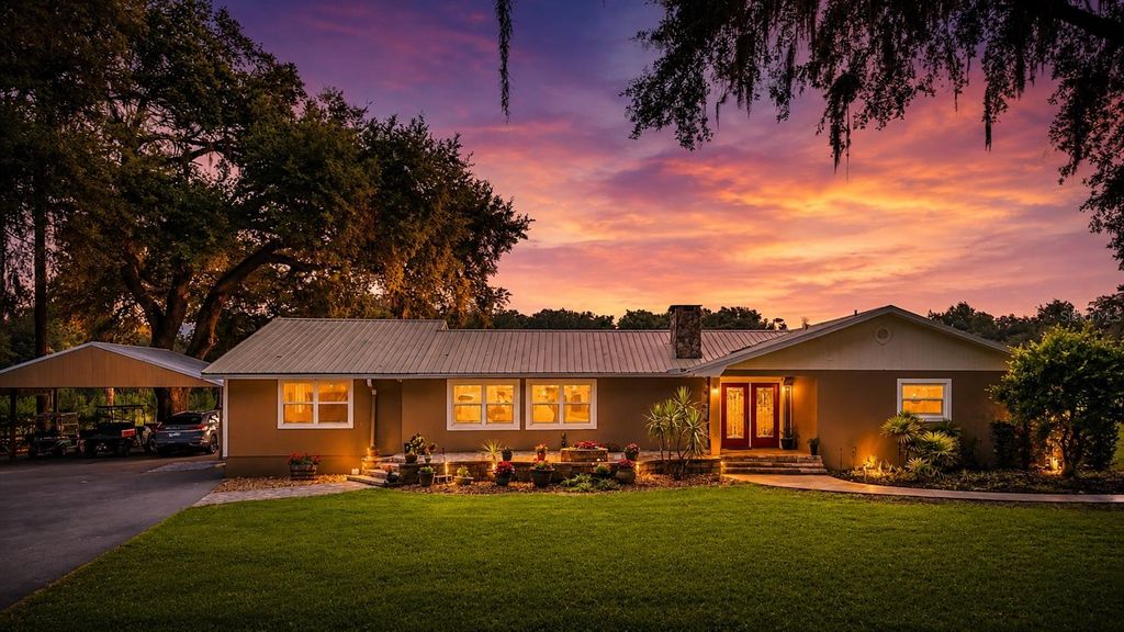 Photo of 5117 Cr 316a, Bushnell, FL 33513 (MLS # TB8517259)