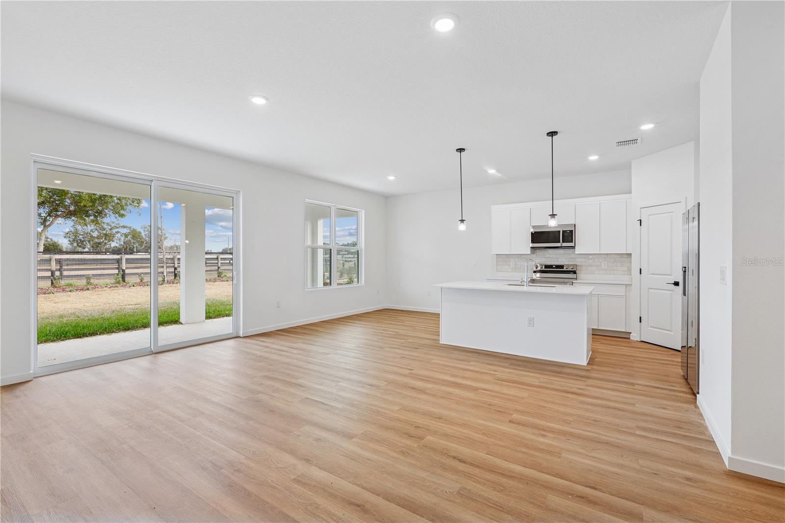 4433 NW 37TH STREET ROAD