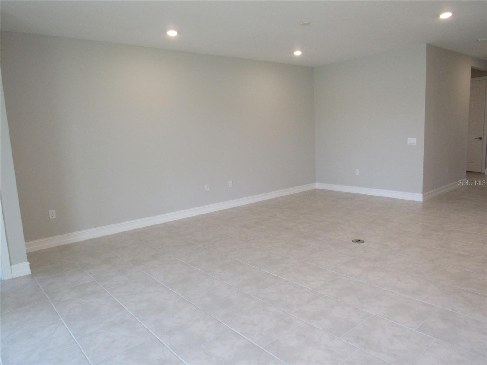 PALENCIA - Residential Lease