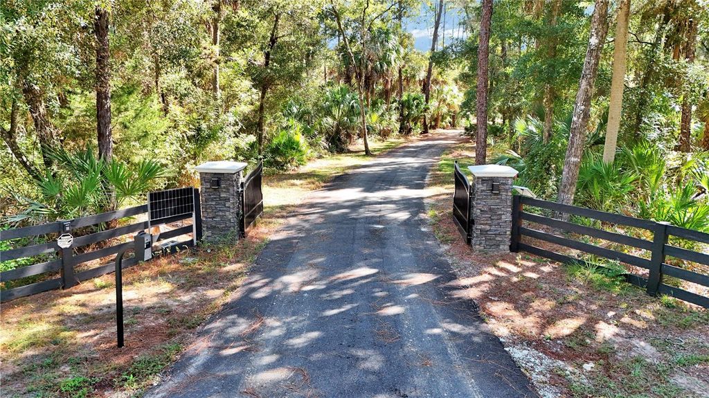 Photo of 4599 N Williams Avenue, Crystal River, FL 34428 (MLS # O6350417)