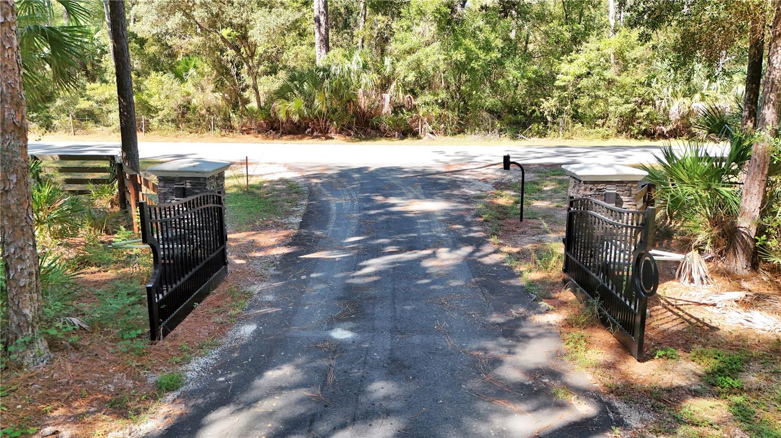 GREENWOOD ACRES 2ND ADD - Land