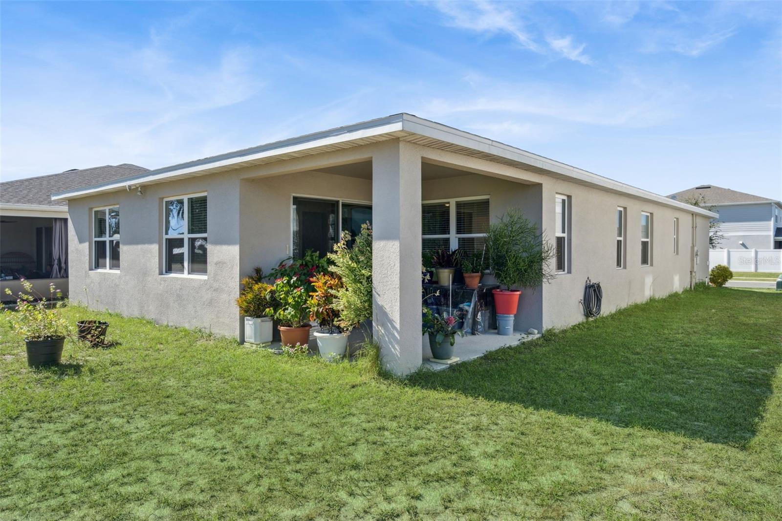 SEASONS/HERITAGE SQUARE - Residential