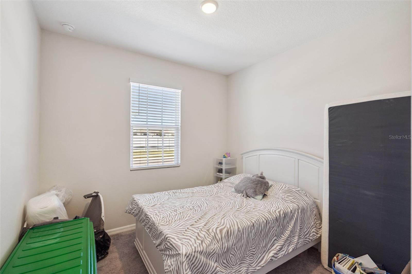 SEASONS/HERITAGE SQUARE - Residential