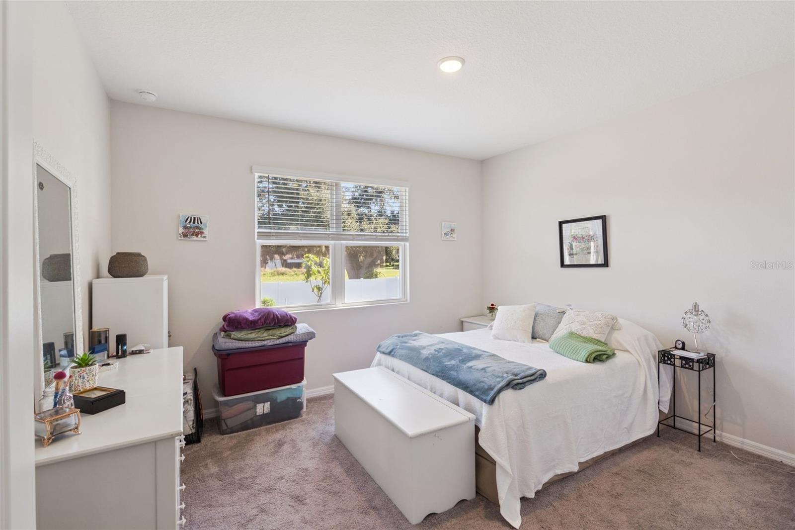 SEASONS/HERITAGE SQUARE - Residential