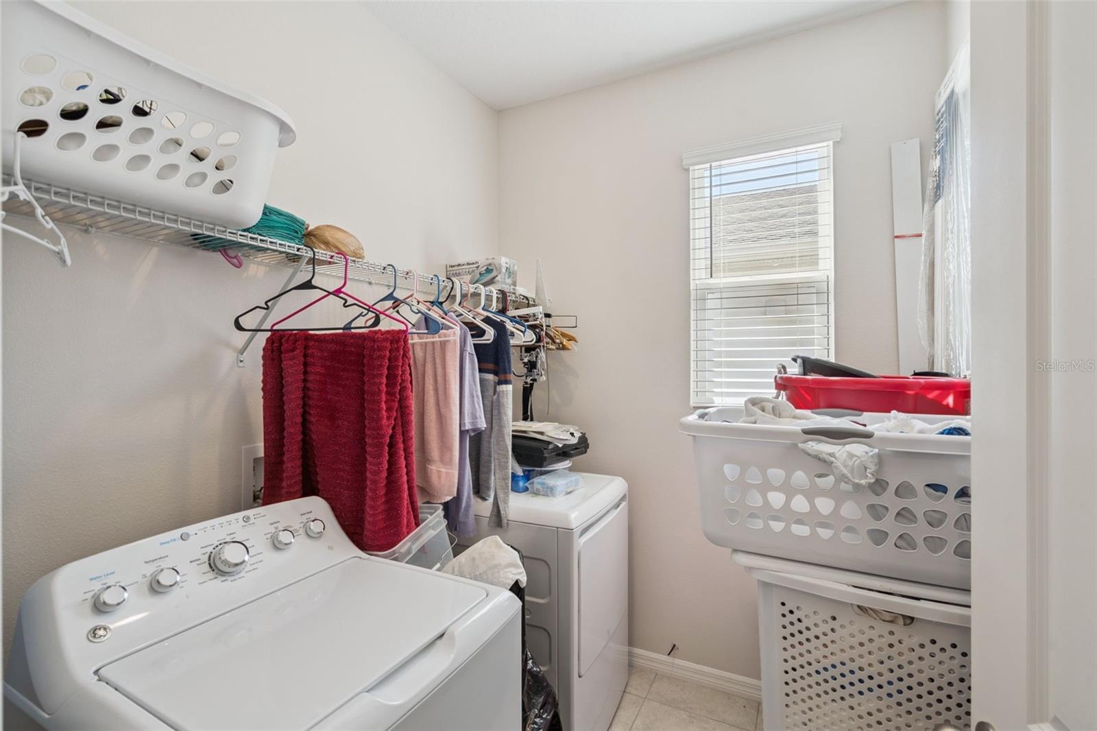 SEASONS/HERITAGE SQUARE - Residential