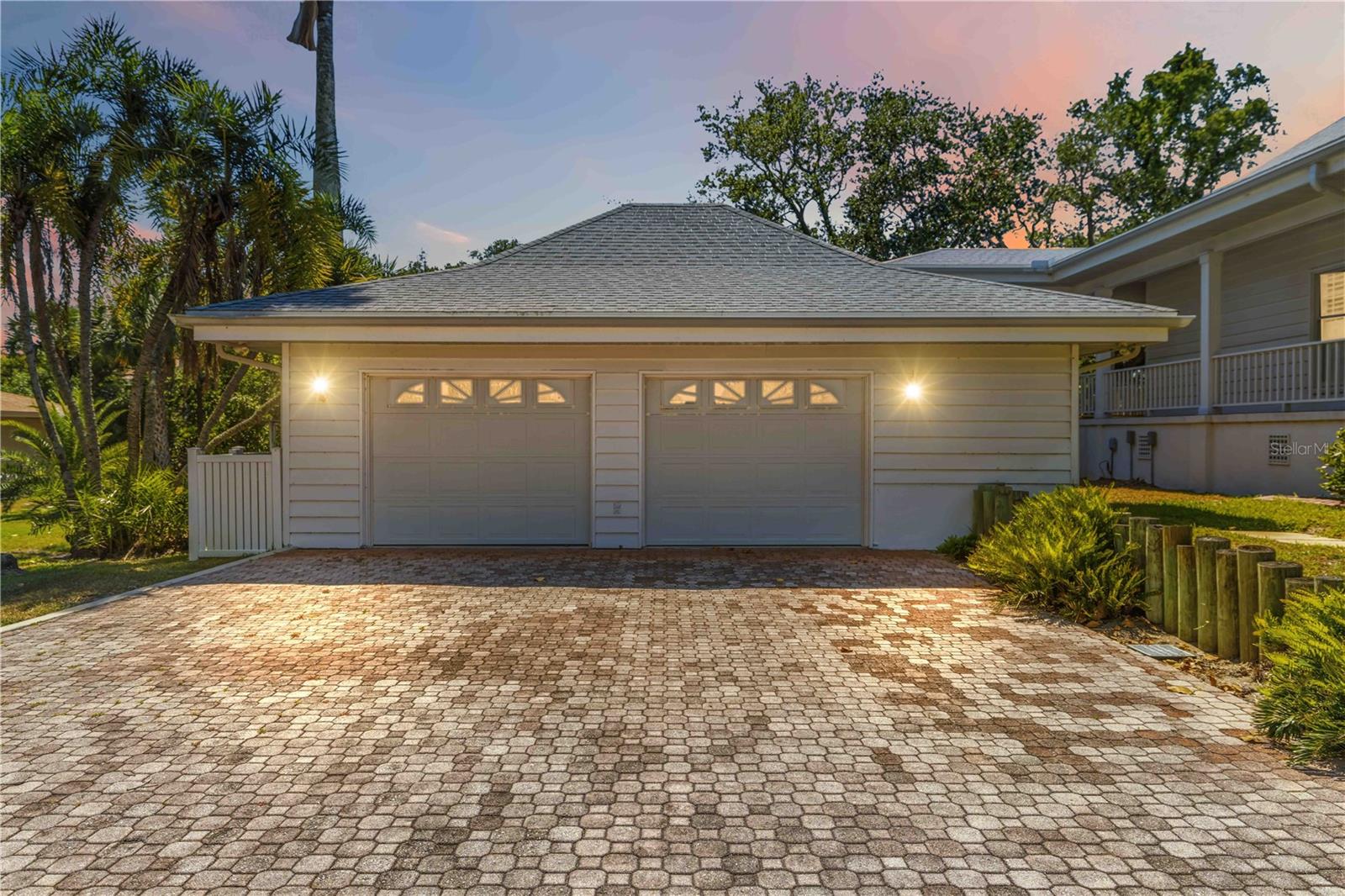 436 ANCHORAGE DRIVE