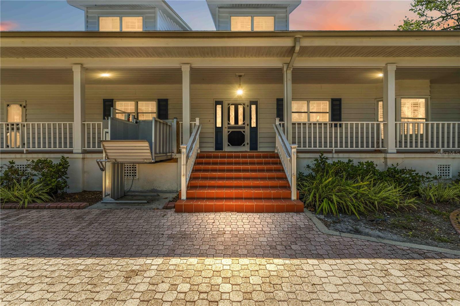 436 ANCHORAGE DRIVE