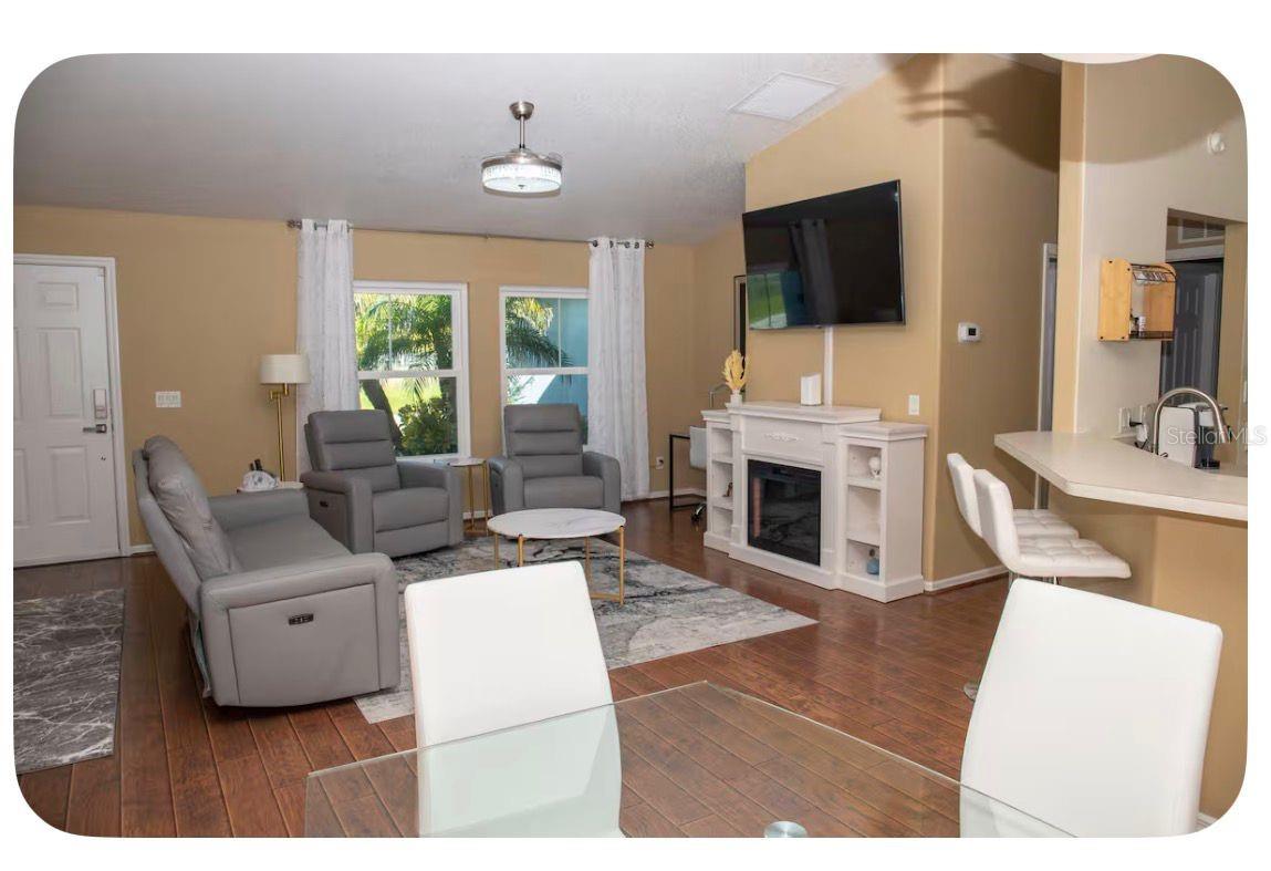 PORT CHARLOTTE 17 - Residential