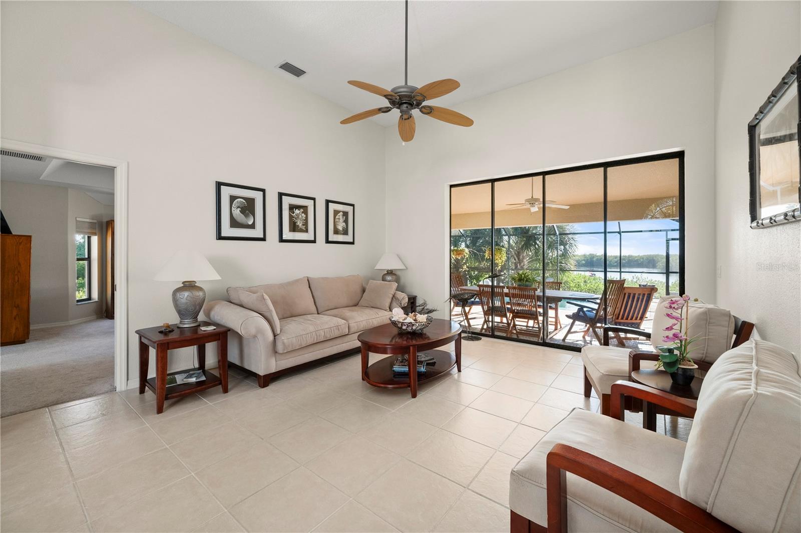 SEAMANS POINT - Residential