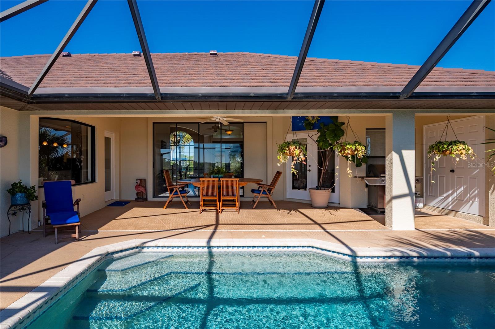 SEAMANS POINT - Residential