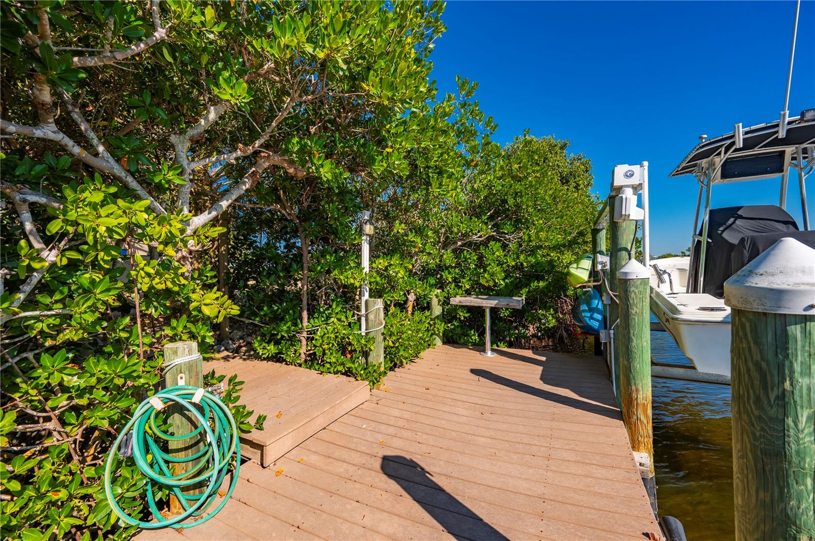 SEAMANS POINT - Residential