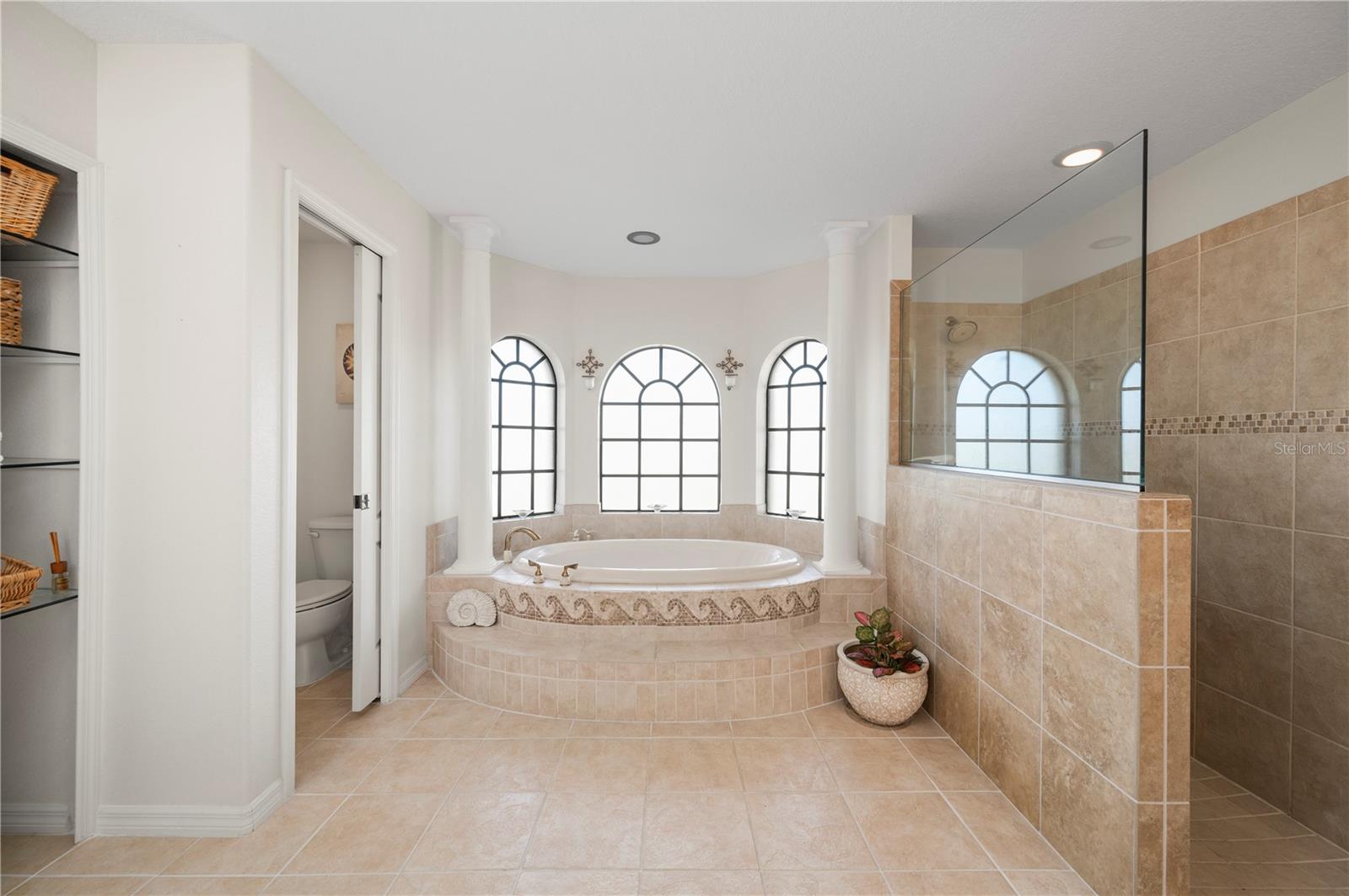 SEAMANS POINT - Residential