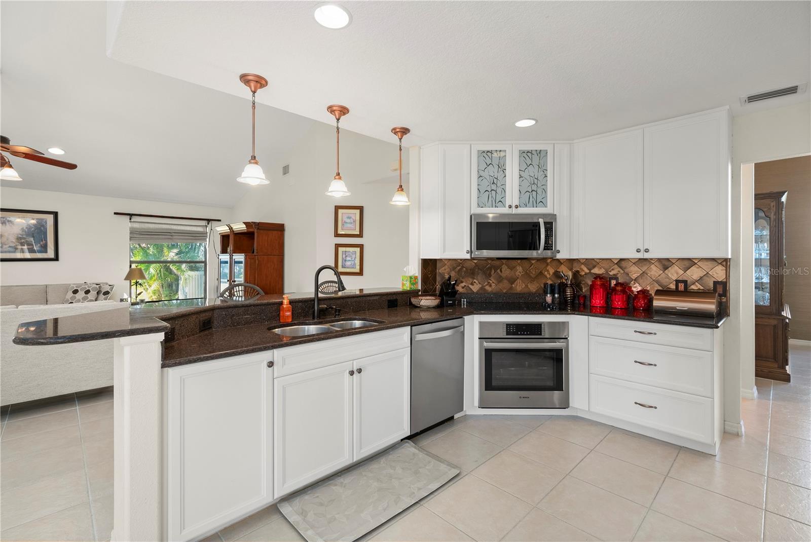 SEAMANS POINT - Residential