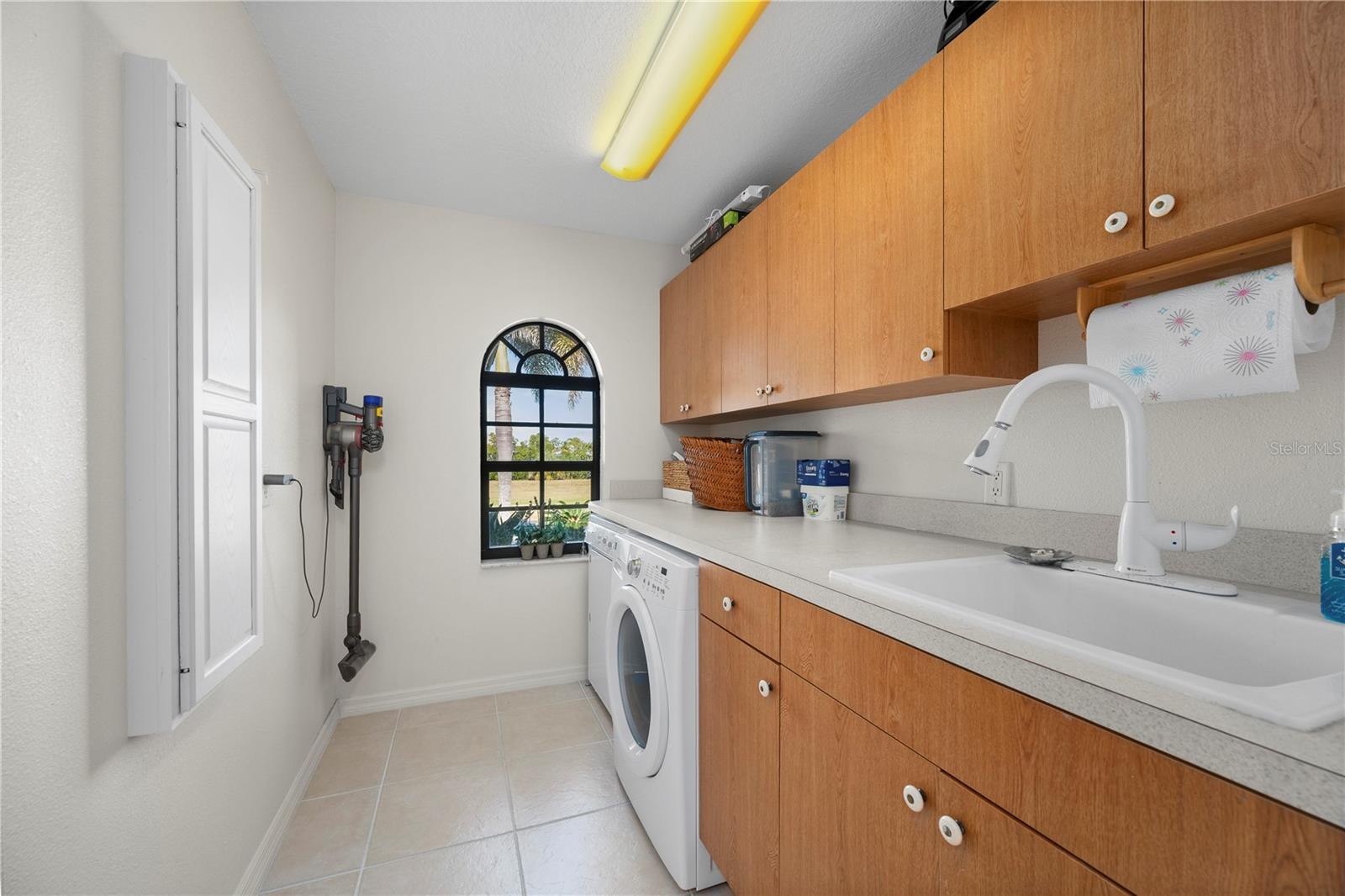 SEAMANS POINT - Residential