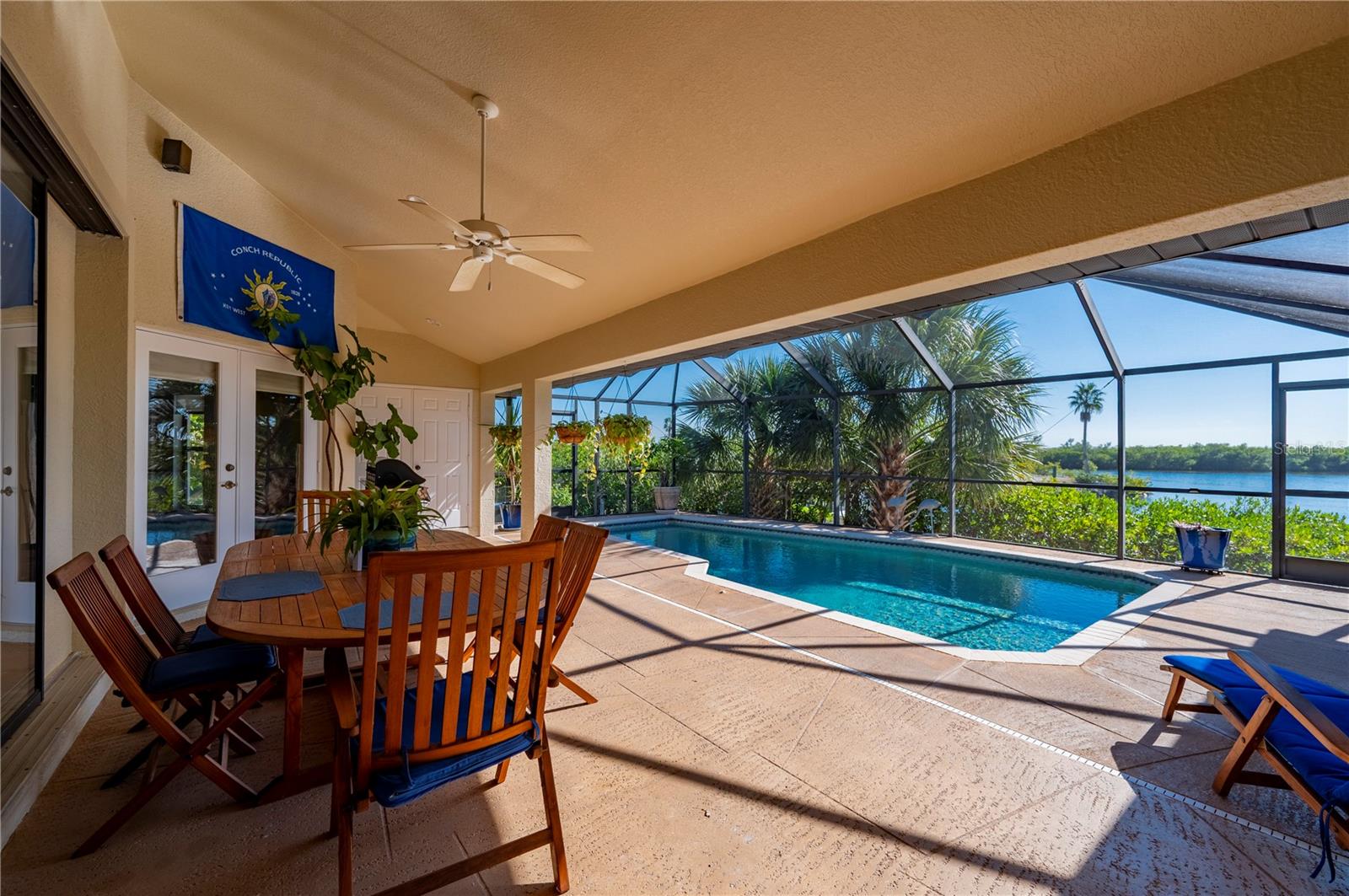 SEAMANS POINT - Residential