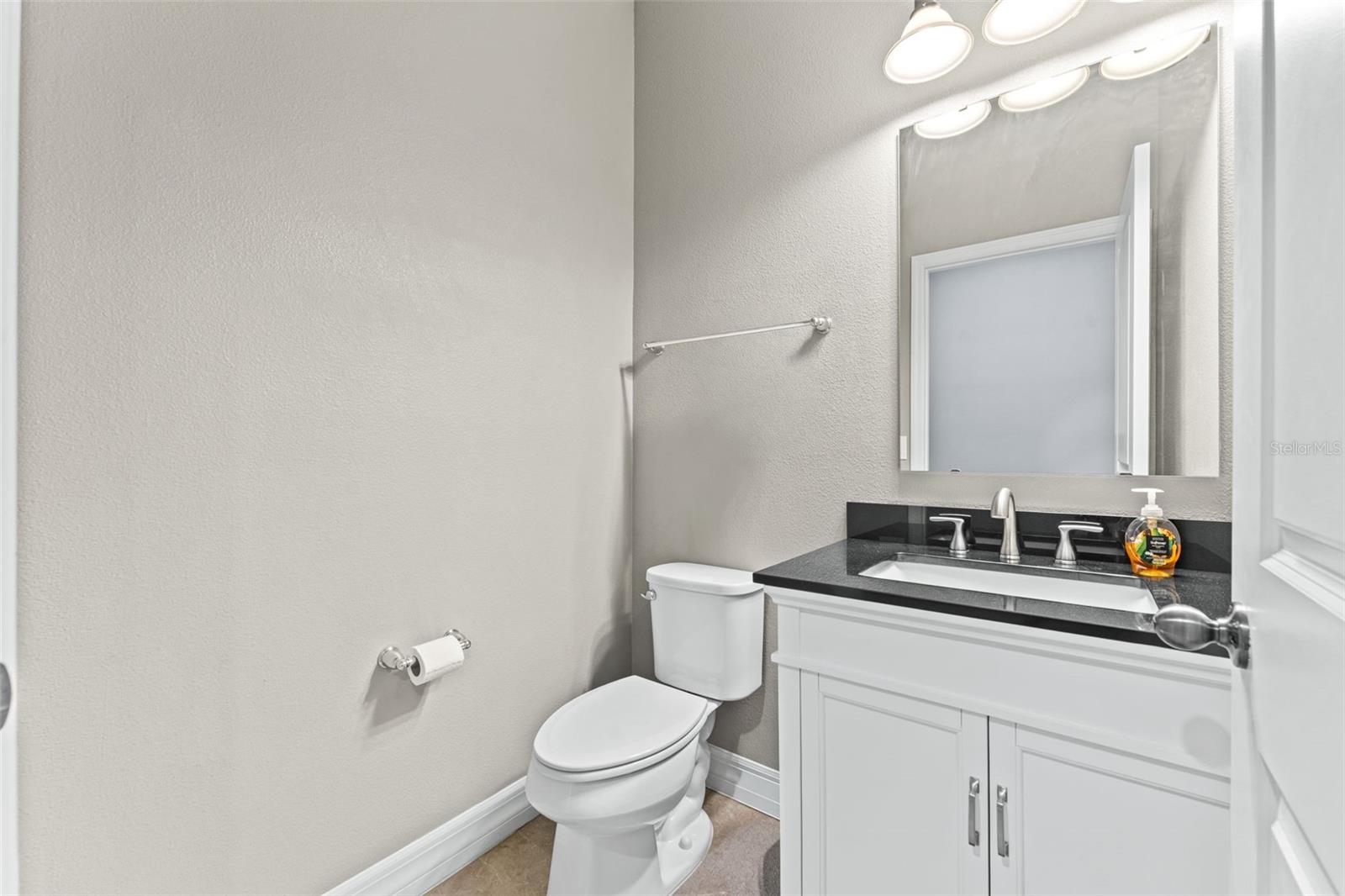 CREEKSTONE - Residential